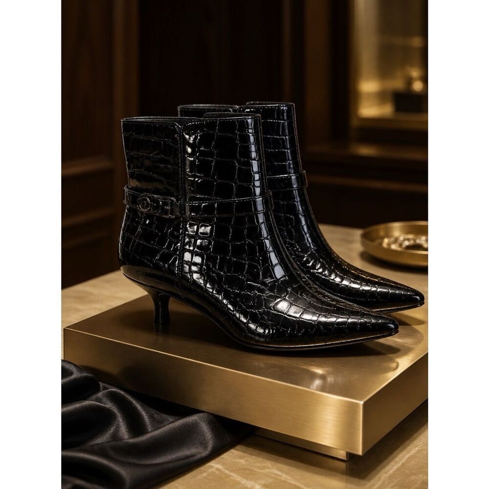 Black Patent Ankle Boots by Anne Klein I-Flex 6M